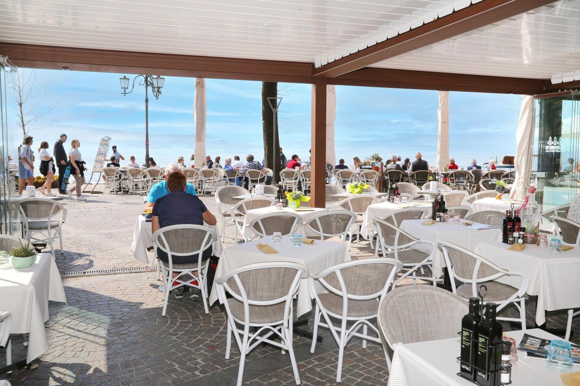 Albergo All'Ancora Garda  Kültér fotó